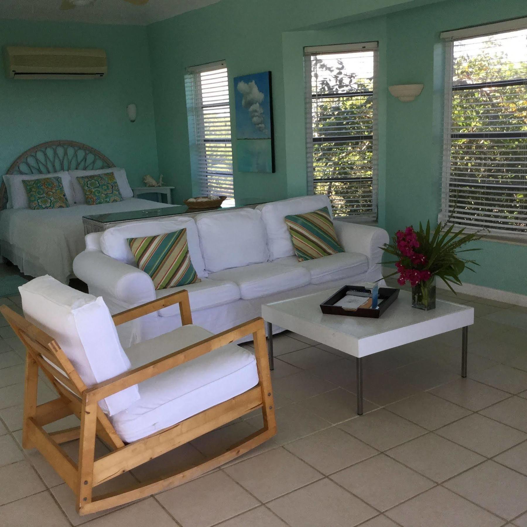 Blue Horizon Resort Conch Bar Екстер'єр фото